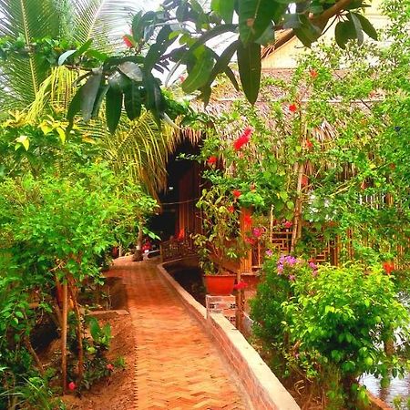 Hong Thai River Side Homestay Ben Tre Exteriör bild