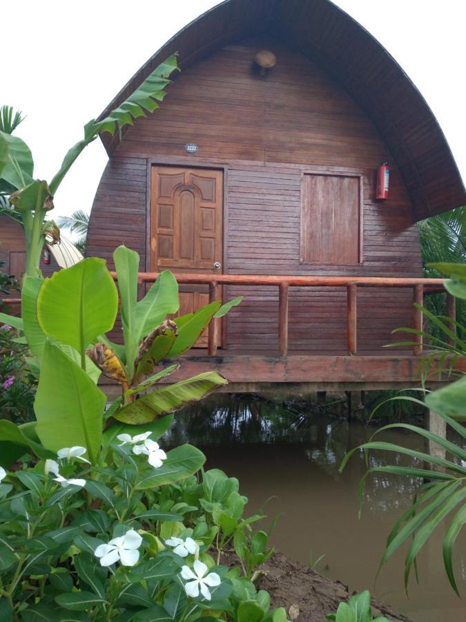 Hong Thai River Side Homestay Ben Tre Exteriör bild