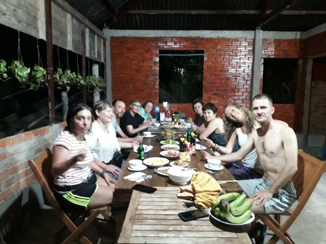 Hong Thai River Side Homestay Ben Tre Exteriör bild